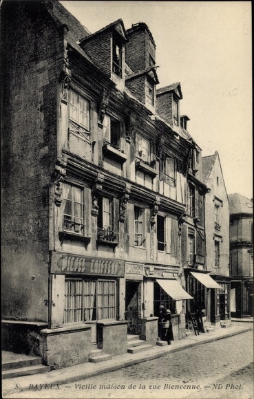 Postcard Bayeux Calvados, Old House on Welcome Street