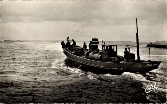 CPA Hossegor Landes, Sortie d'un Sardinier par gros temps