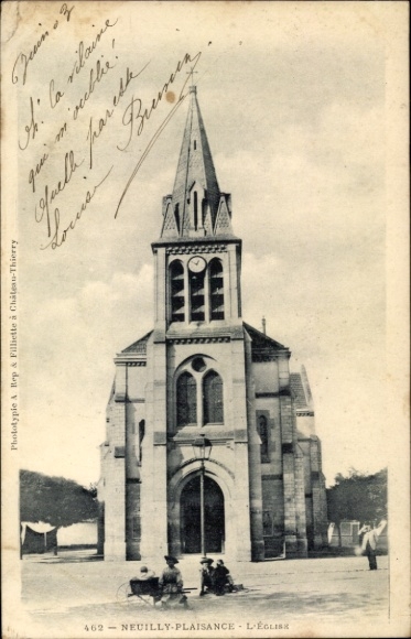 Postcard Neuilly Plaisance Seine Saint Denis, church, clock tower