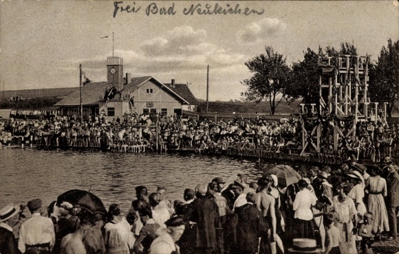 Postcard Neukirchen an der Pleiße, outdoor pool Neukirchen, crowd at the water, swimming pool, historical...