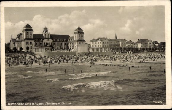 Postcard Ostseebad Binz on Rügen, Kurhaus and beach