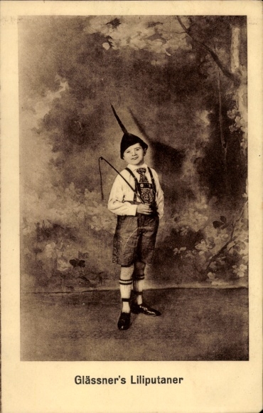 Postcard Glässner's Liliputians, boy in traditional costume