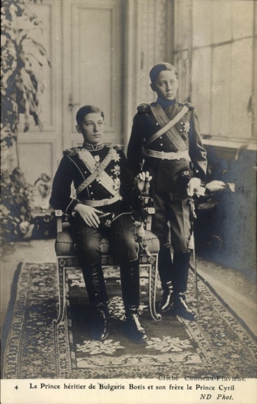 Postcard Heir to the Throne Prince Ferdinand and Prince Kirill of Bulgaria, portrait in Uniforms