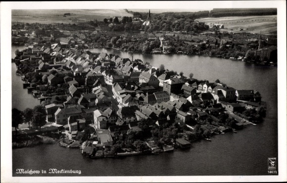 Ak Malchow in Mecklenburg, luchtfoto, huizen
