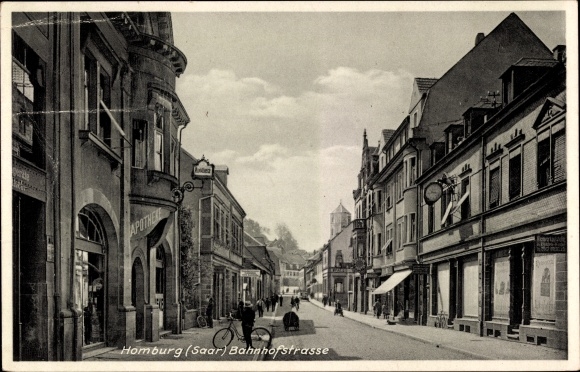 Postcard Homburg in the Palatinate Saarland, Bahnhofstrasse, shops