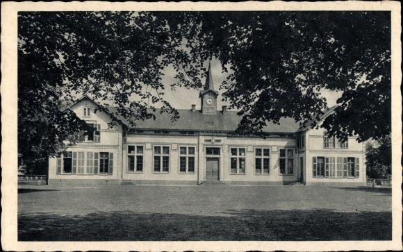 Postcard Wallerfang in Saarland, town hall, facade
