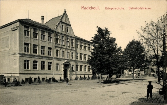 Ak Radebeul in Sachsen, Bürgerschule, Bahnhofstraße