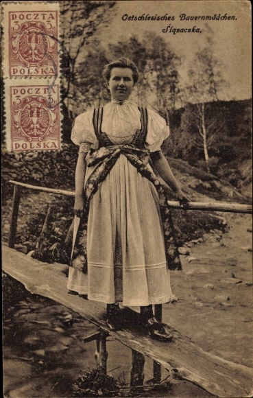 Postcard East Silesian peasant girl in traditional costume