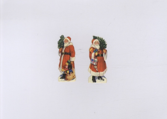 2 Oblaten Weihnachtsmänner mit Geschenken und Kinderspielzeug, je ca. 8 x 3 cm