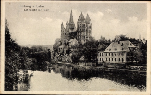 Ak Limburg an der Lahn,  Lahnpartie mit Dom, Flusslandschaft,  Architektur