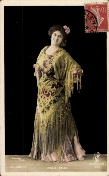 Postcard Varieté artist Maria Palou, portrait