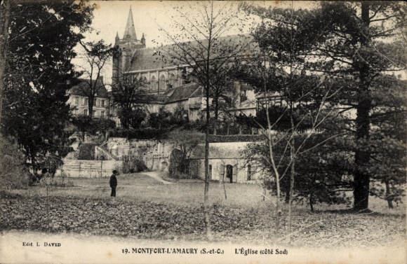 Postcard Montfort l'Amaury Yvelines, church, south view