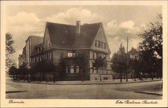 PC Diemitz Halle on the Saale, Berliner Straße corner Breite Straße