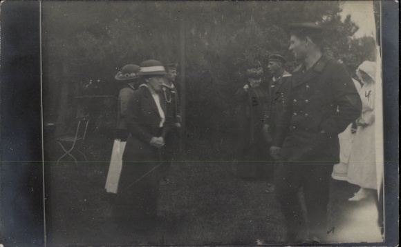 foto Ak Wangerooge, Kurhausgarten, Ludolf Zimmermann, Franz Gerken, Oma Haller, Almut Haller