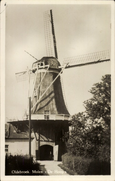 Postcard Oldebroek Gelderland, Molen De Hoop
