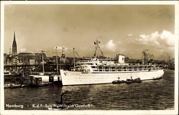 Ansichtkaart Hamburger Hafen, KdF schip Wilhelm Gustloff