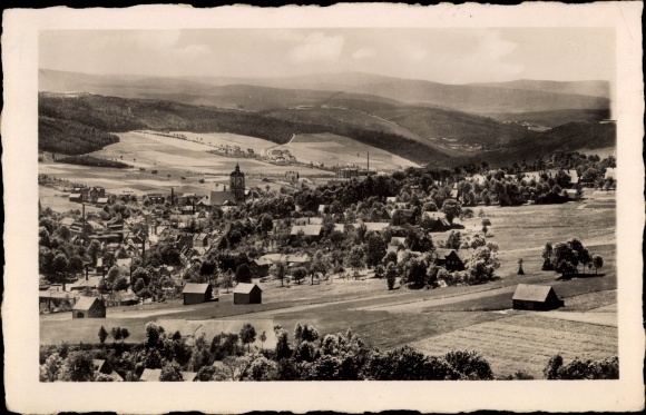 Postcard Loessnitz Erzgebirge, general view of the place with surroundings
