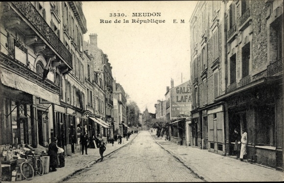 Postcard Meudon Hauts-de-Seine, Republic Street