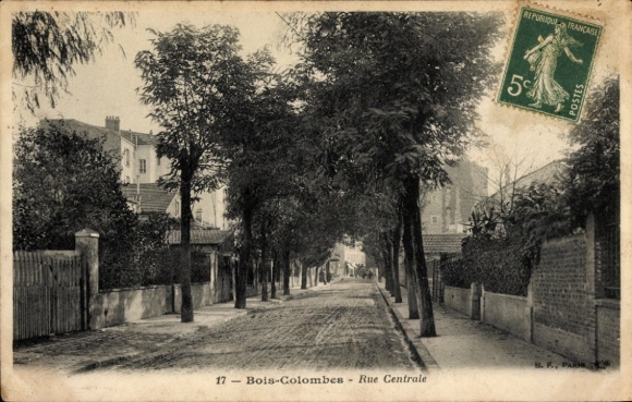 Ak Bois Colombes Hauts de Seine, Rue Centrale