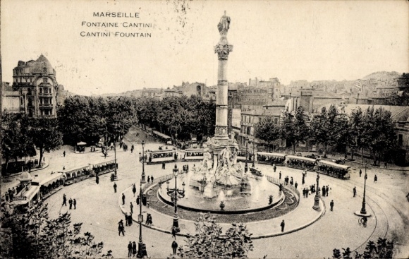 Ak Marseille Bouches du Rhône,  Fontaine Cantini, Cantini Fountain, Menschen, Straßenbahnen