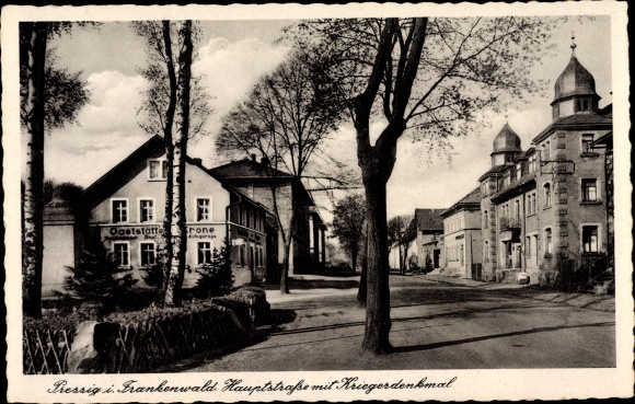 Ak Pressig Oberfranken, hoofdstraat met oorlogsmonument, restaurant aan de kroon