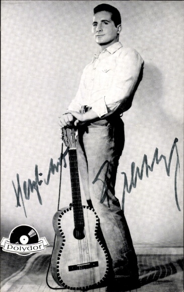 Ak Schauspieler und Sänger Freddy Quinn, Portrait, Polydor-Schallplatten, Gitarre, Autogramm