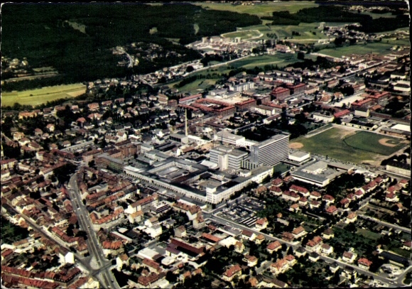 Ak Erlangen in Mittelfranken Bayern, Luftaufnahme von  Siemens-Reiniger-Werk, Landschaft, Stad...
