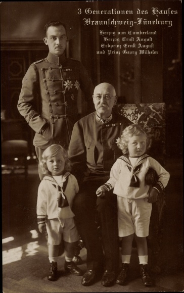 Postcard Duke Ernst August of Braunschweig Lüneburg, Duke of Cumberland, Hereditary Prince, Georg Wilhelm