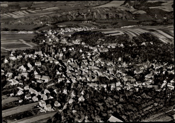 Postcard Erdmannhausen in Württemberg, aerial view, many houses, rural surroundings, fields
