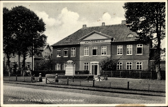 Postcard Esens in Lower Saxony, district court with memorial, street view