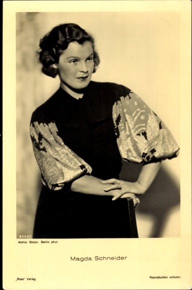 Ak Schauspielerin Magda Schneider, Portrait
