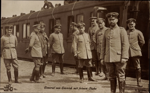 Postcard General of the Infantry von Emmich with his staff, railway, I WW