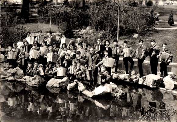 CPA Accordeon-Club Redonnais, Direction J. Evenou, J. Volteau