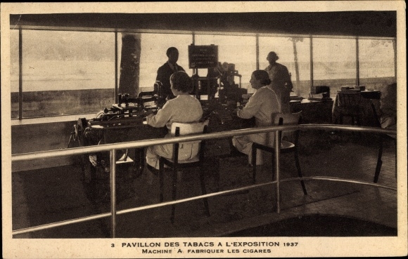 Postcard Paris, 1937 Exhibition, Tobacco Pavilion, Cigar Making Machine