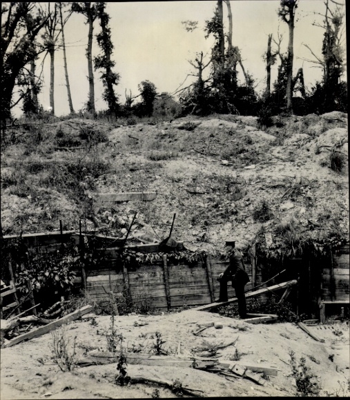 Photo Quéant Pas de Calais, entrance to a shelter, World War I