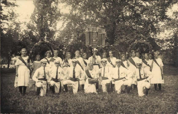 foto Ak Treben in Thüringen, wielerclub, groepsfoto