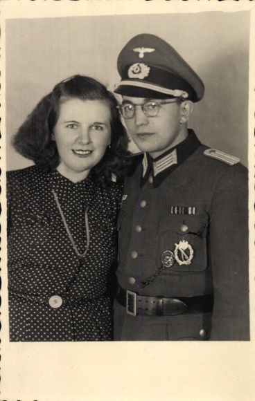 Photo Postcard Wehrmacht soldier in uniform with his wife, portrait, Infantry Assault Badge
