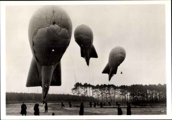 foto Hoffmann, Heinrich, Duitse Luftwaffe spervuurballonnen, 1939