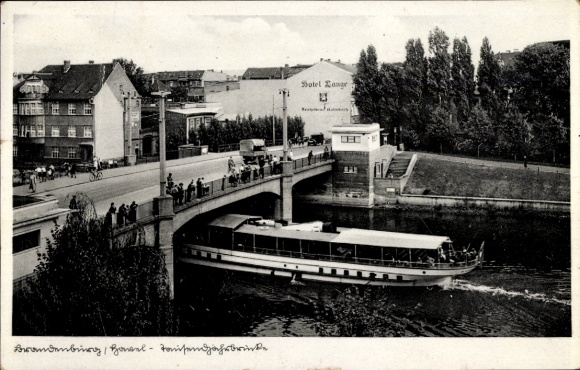 Postcard Brandenburg an der Havel, Adolf Hitler Bridge, excursion steamer, Hotel Lange