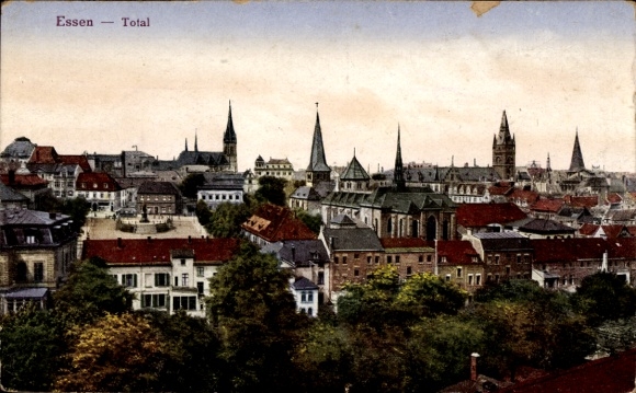 Ak Essen im Ruhrgebiet, Landschaftsaufnahme von  historische Architektur, bunte Dächer, Kirchen