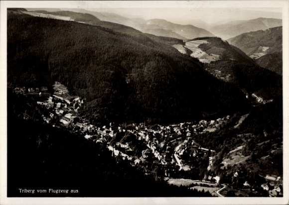Ak Triberg im Schwarzwald, Fliegeraufnahme