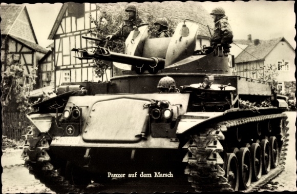 PC Deutsche Bundeswehr, tanks on the march