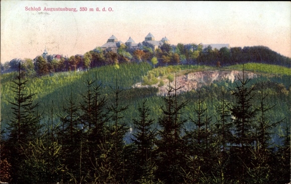 Ak Augustusburg im Erzgebirge, Schloss  Waldlandschaft,  Räume, 