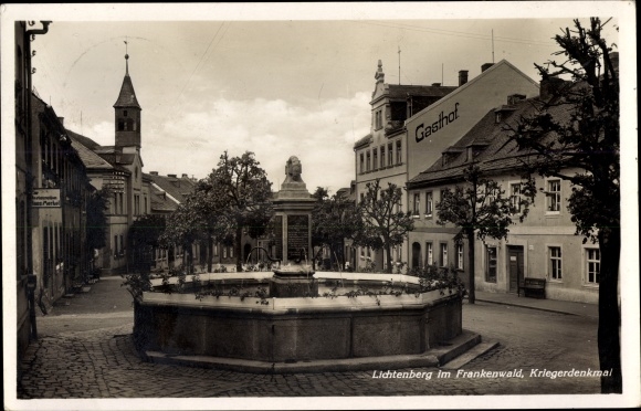 KP Lichtenberg Oberfranken, pomnik wojenny, karczma, fontanna, restauracja autorstwa Hansa Merkel