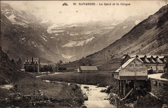 Ak Gavarnie Hautes Pyrénées,  Le Gave et le Cirque, Café Bellevue