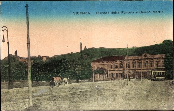 Postcard Vicenza Veneto Venetien, Railway Station and Campo Marzio