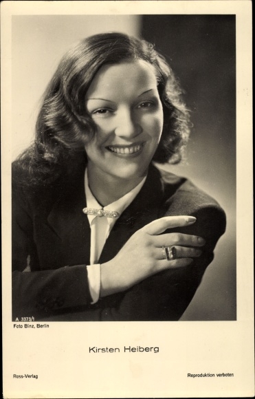 Postcard actress Kirsten Heiberg, portrait, Ross 3373/1