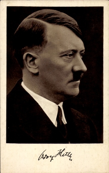Postcard Reich Chancellor Adolf Hitler, portrait, suit