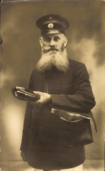 Photo Postcard Postman of the Reichspost, portrait