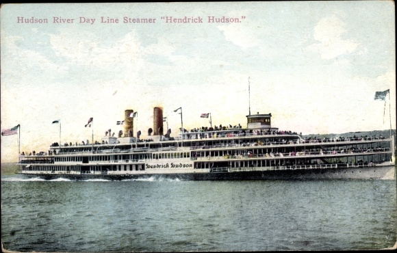 Postcard Hudson River Day Line Steamer Hendrick Hudson, paddle steamer